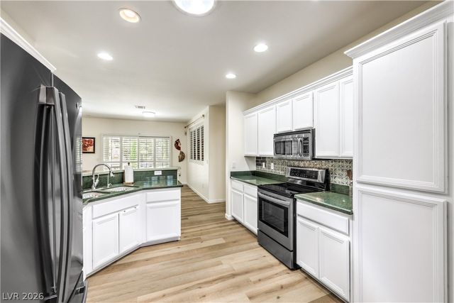 2565 Leighton Avenue, Henderson, NV 89052