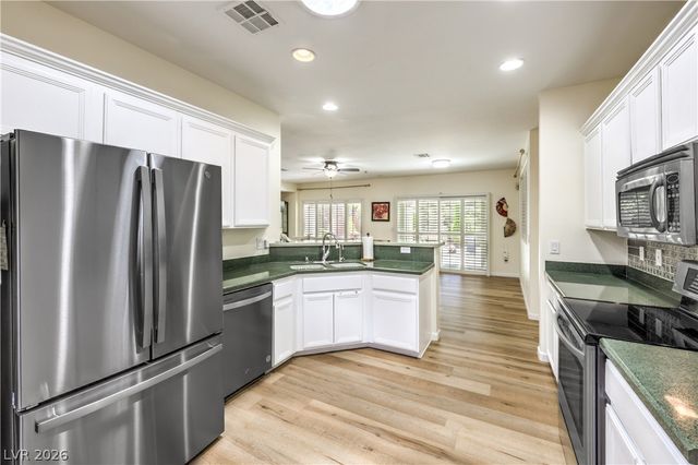 2565 Leighton Avenue, Henderson, NV 89052