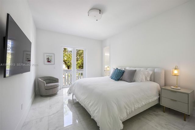 2760 Brickell Court 2760, Miami, FL 33129
