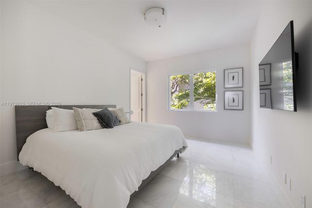 2760 Brickell Court 2760, Miami, FL 33129