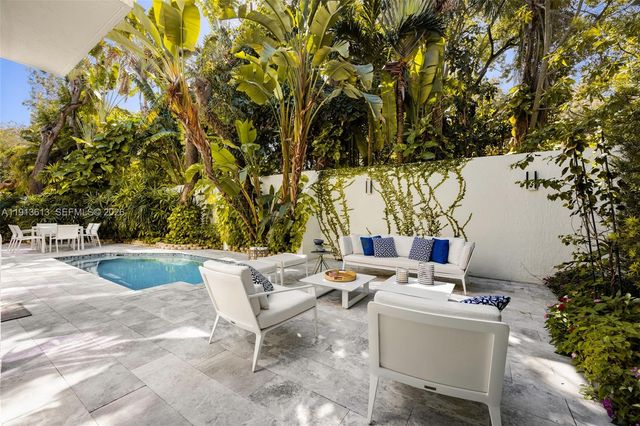 2760 Brickell Court 2760, Miami, FL 33129