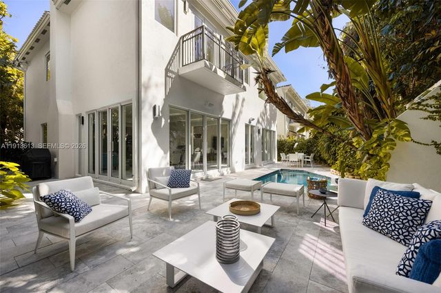 2760 Brickell Court 2760, Miami, FL 33129