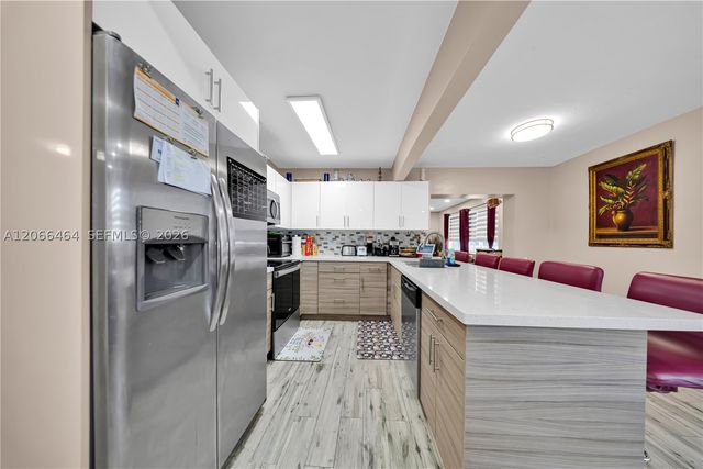 3291 NW 207th St, Miami Gardens, FL 33056