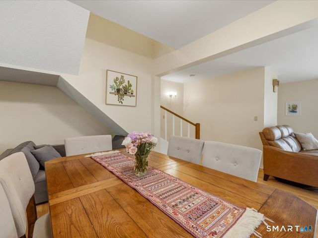 175 South End Road B13, East Haven, CT 06512