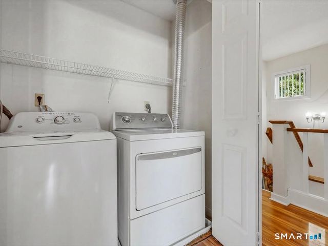 175 South End Road B13, East Haven, CT 06512