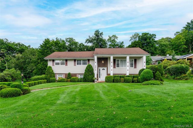 8 Pinewood Sherman, Call Listing Agent, CT 06784