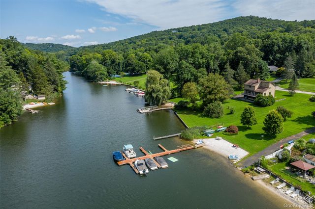 8 Pinewood Sherman, Call Listing Agent, CT 06784