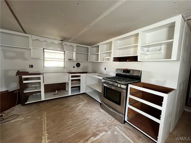 303 MLK, Livingston, AL 35470