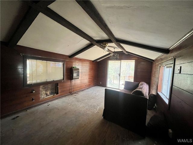 303 MLK, Livingston, AL 35470