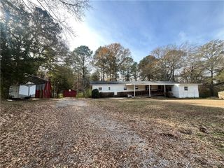 303 MLK, Livingston, AL 35470