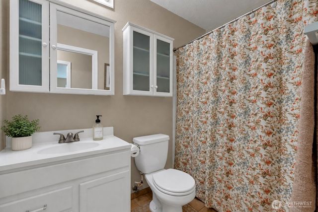3801 Green Mountain Road NW, Bremerton, WA 98312