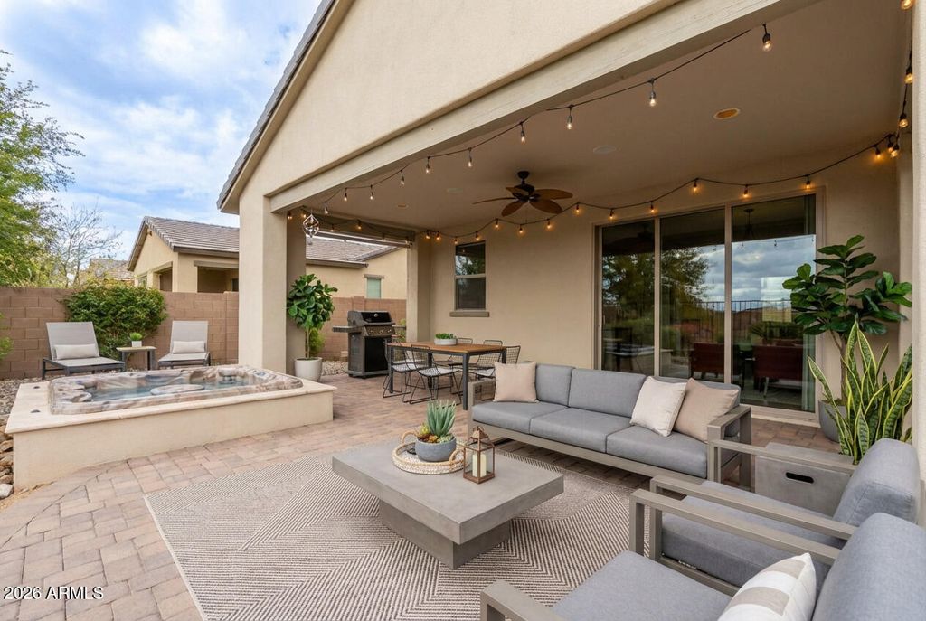 Image 24 of property listing at 3395 BIG SKY Drive, Wickenburg, AZ 85390