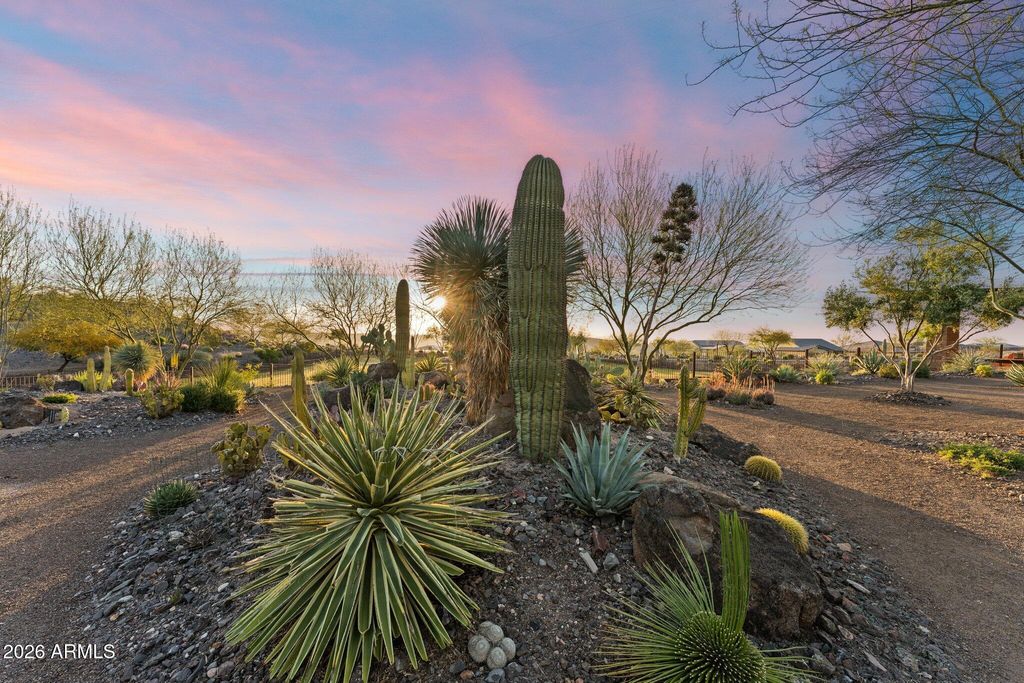 Image 41 of property listing at 3395 BIG SKY Drive, Wickenburg, AZ 85390