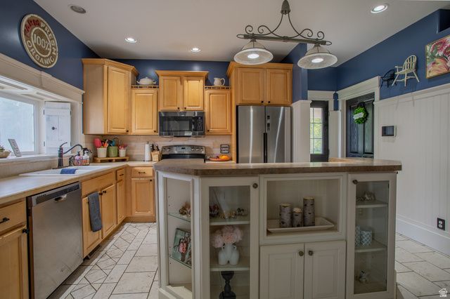 12 E 2150 N, Layton, UT 84041