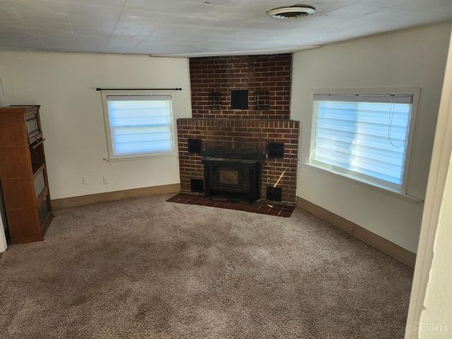 136 Cottonwood Drive, Millville, OH 45013