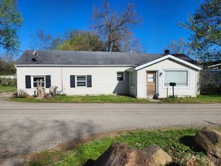 136 Cottonwood Drive, Millville, OH 45013