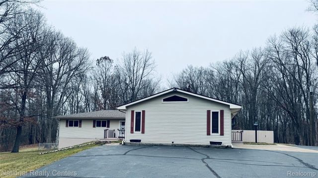 11720 Andersonville Road, Springfield Charter Township, MI 48350