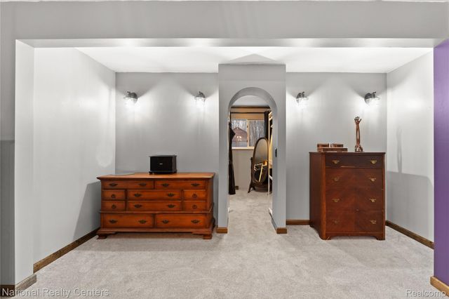 11720 Andersonville Road, Springfield Charter Township, MI 48350