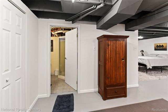 11720 Andersonville Road, Springfield Charter Township, MI 48350