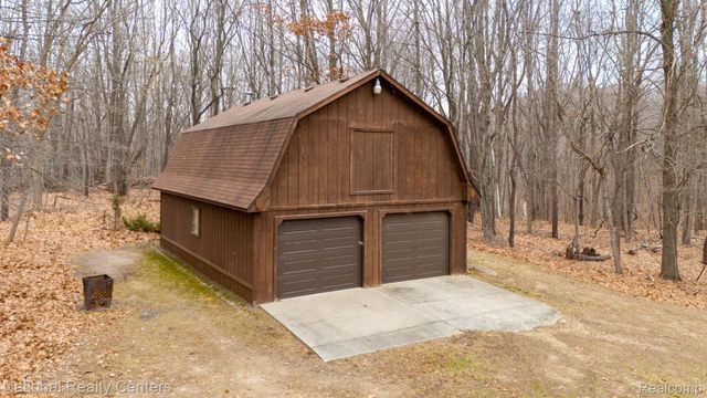 11720 Andersonville Road, Springfield Charter Township, MI 48350