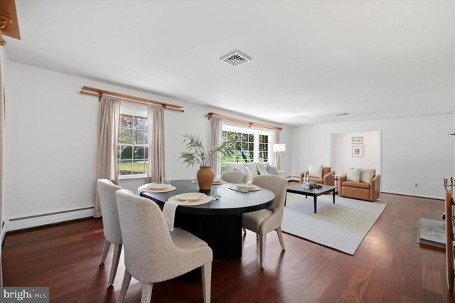 1369 PIEDMONT DR, Downingtown, PA 19335