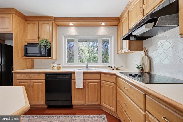 1369 PIEDMONT DR, Downingtown, PA 19335