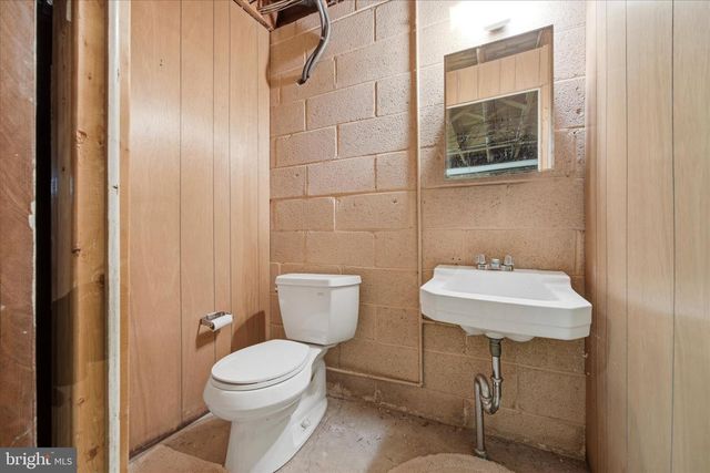 1369 PIEDMONT DR, Downingtown, PA 19335