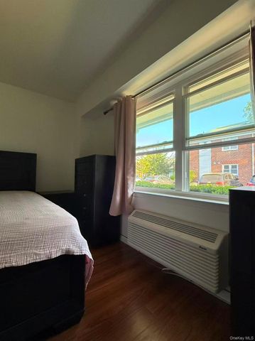 67-65 A cloverdale Lane, Oakland Gardens, NY 11364