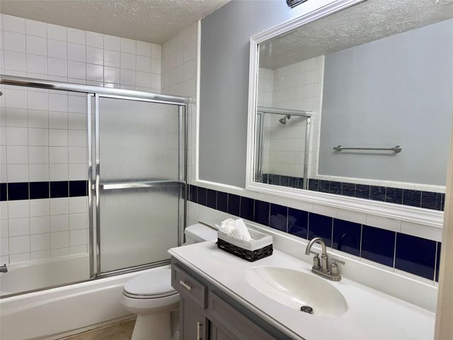 3007 Wagon Trail Drive, Sugar Land, TX 77479