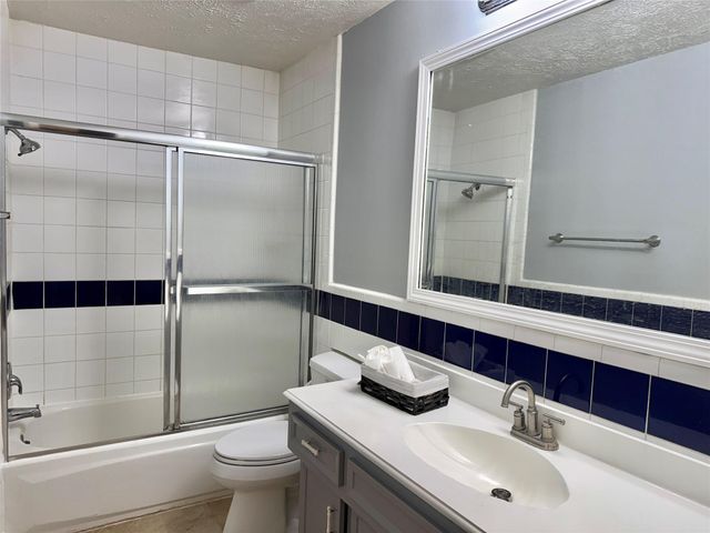 3007 Wagon Trail Drive, Sugar Land, TX 77479