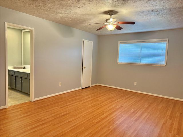 3007 Wagon Trail Drive, Sugar Land, TX 77479