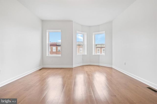 811 NEWINGTON AVE, Baltimore, MD 21217