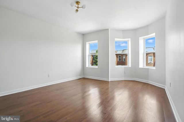 811 NEWINGTON AVE, Baltimore, MD 21217