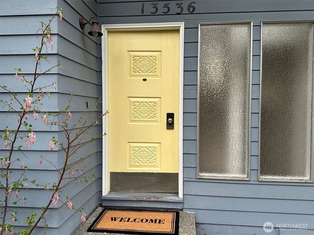 13536 28th Avenue NE, Seattle, WA 98125