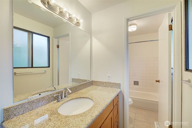 13536 28th Avenue NE, Seattle, WA 98125