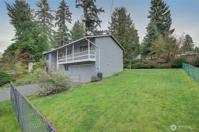 13536 28th Avenue NE, Seattle, WA 98125