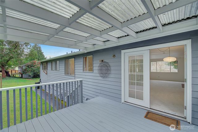 13536 28th Avenue NE, Seattle, WA 98125