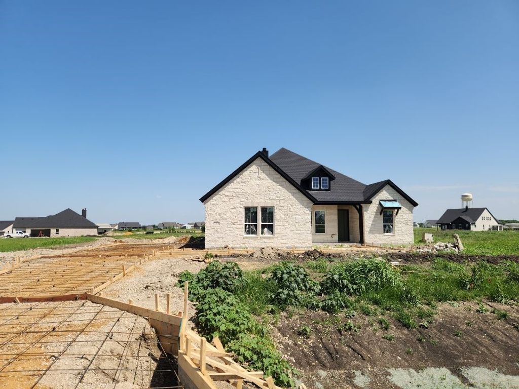 2320 Quartz Street, Krum, TX 76249