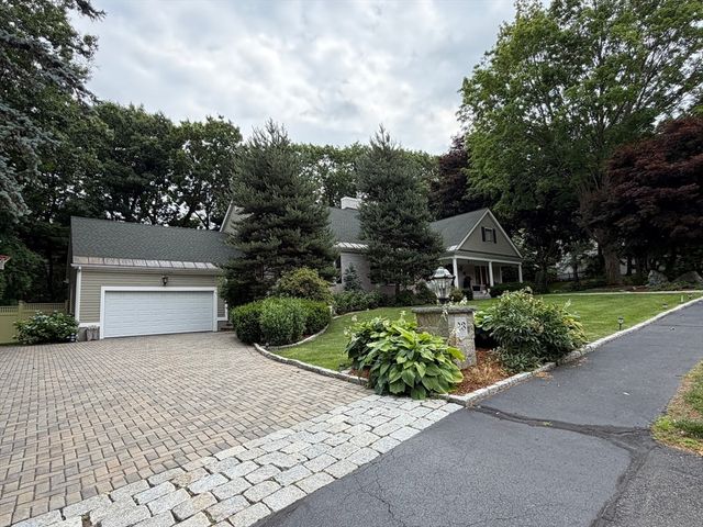 23 Bellevue, Wellesley, MA 02481