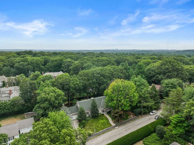 23 Bellevue, Wellesley, MA 02481