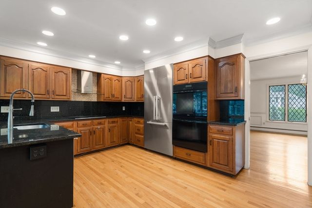 23 Bellevue, Wellesley, MA 02481
