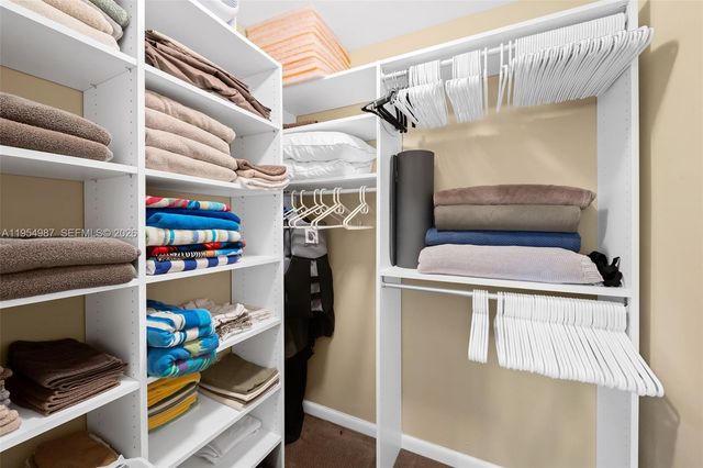 6200 NE 21st Rd, Fort Lauderdale, FL 33308