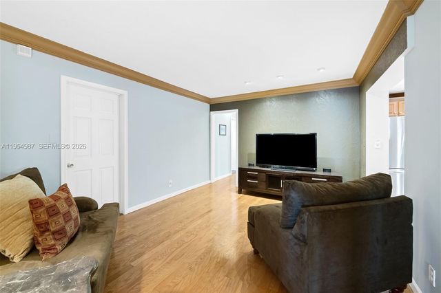 6200 NE 21st Rd, Fort Lauderdale, FL 33308