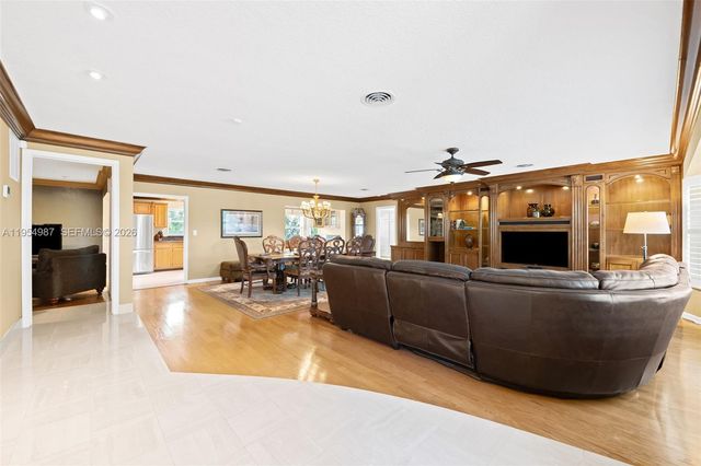 6200 NE 21st Rd, Fort Lauderdale, FL 33308