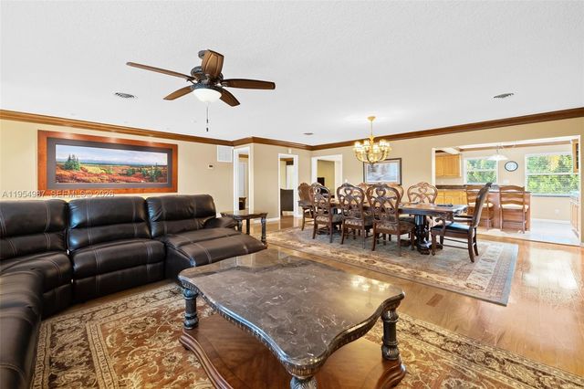 6200 NE 21st Rd, Fort Lauderdale, FL 33308