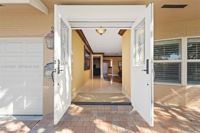 6200 NE 21st Rd, Fort Lauderdale, FL 33308