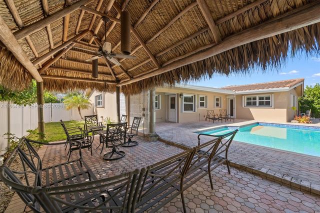 6200 NE 21st Rd, Fort Lauderdale, FL 33308