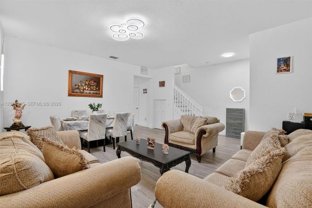 8904 SW 19th St, Miramar, FL 33025