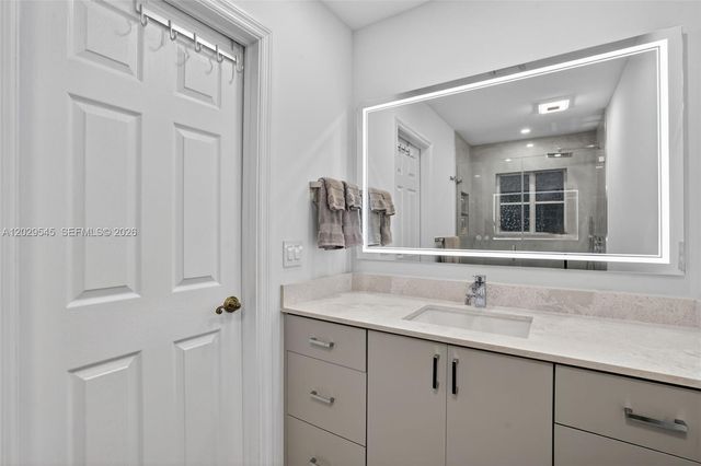 8904 SW 19th St, Miramar, FL 33025