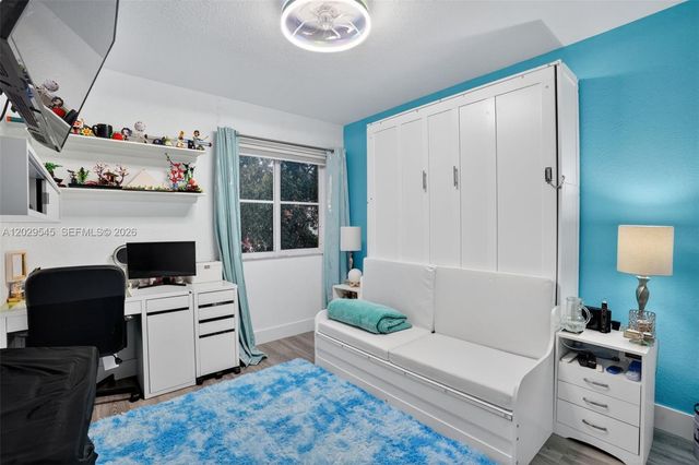 8904 SW 19th St, Miramar, FL 33025